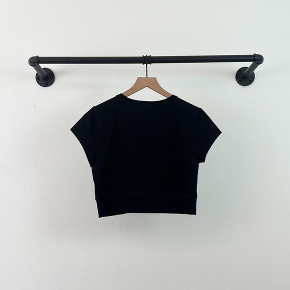 NWT Old Navy Short Sleeve Crossover Cropped Top Black Jack - Picture 9 of 10